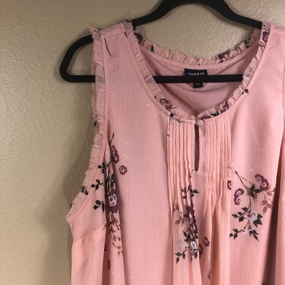 Torrid peach floral chiffon ruffle trim tank top. - Picture 4 of 11